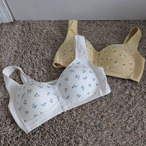 Set of 2 Snap Front Wireless Bras Sz XL